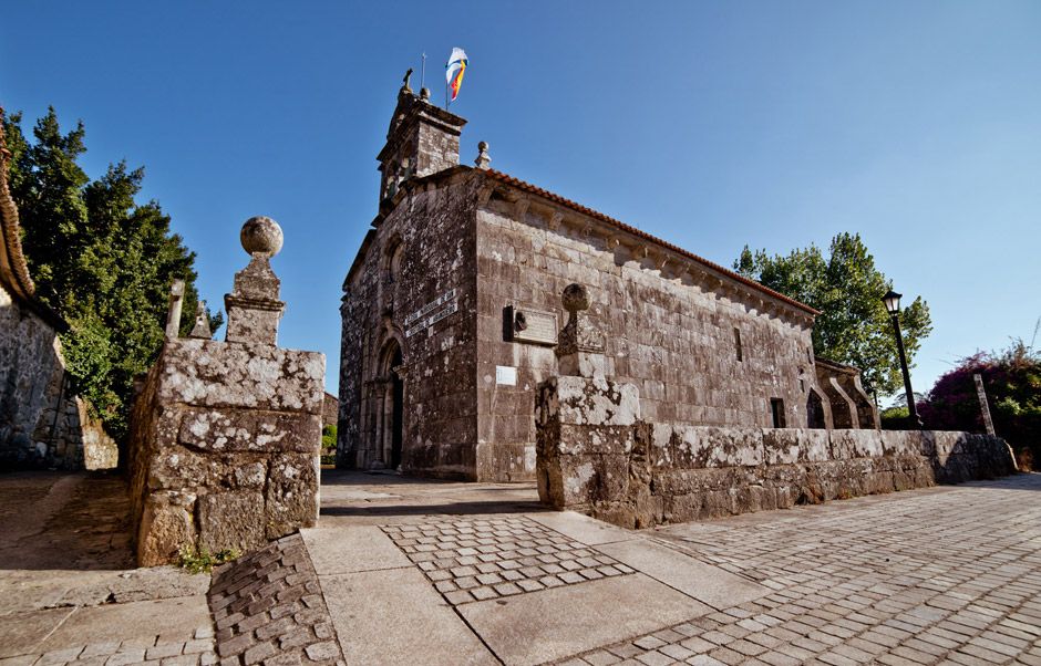 Boiro Turismo - Igrexa parroquial de San Cristovo de Abanqueiro
